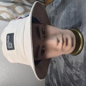 Dutch Bros Coffee "Radiate Kindness" Bucket Hat • Beige with Pocket • OS
